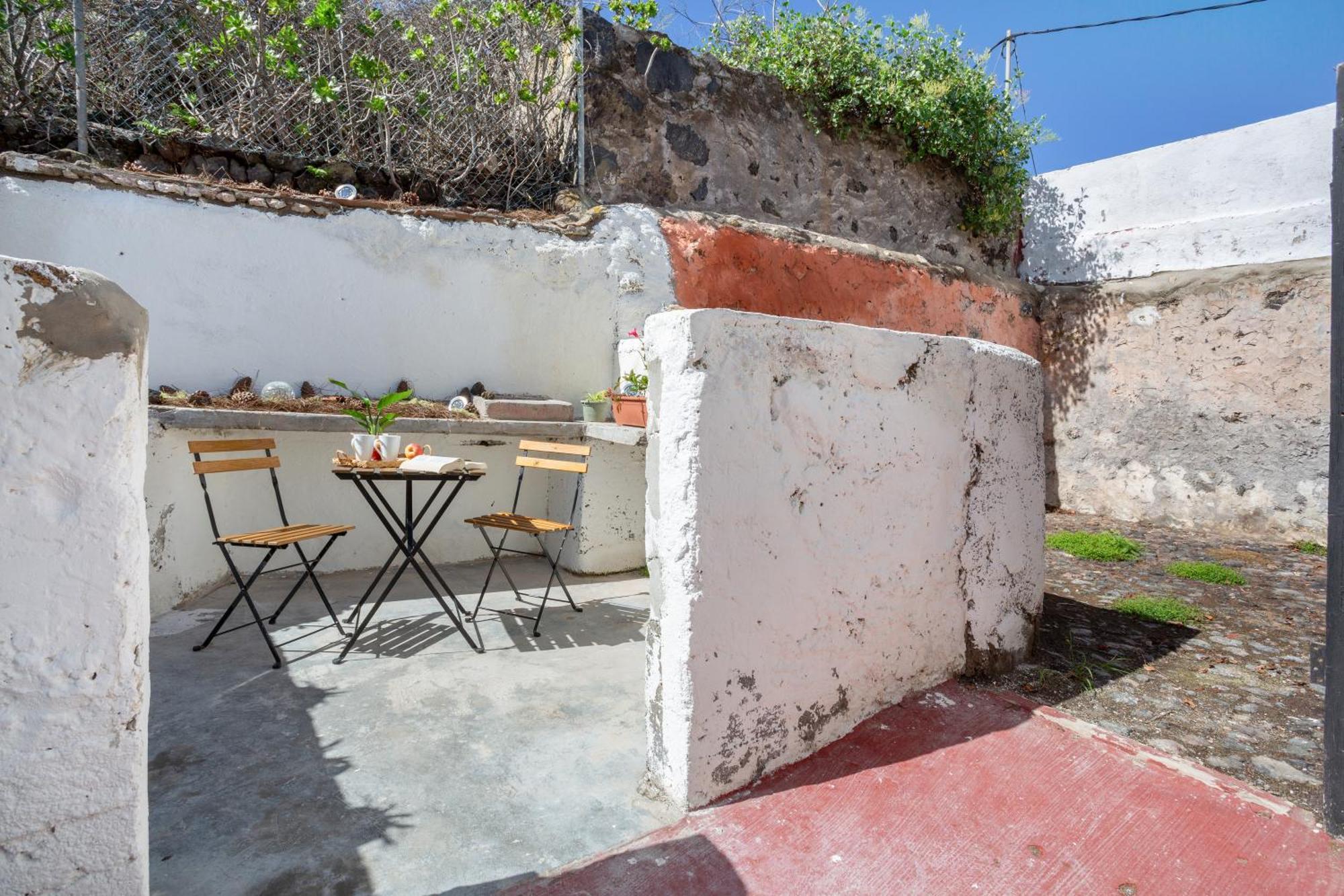 Genovés Un Jardin Al Mar酒店 外观 照片
